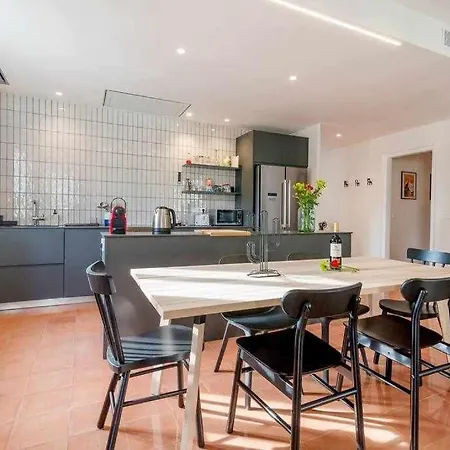 Appartement New Floor With A Lot Of Light & Aircon