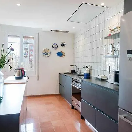 Apartment New Floor With A Lot Of Light & Aircon Girona
